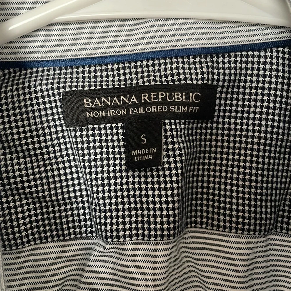 Banana Republic non-iron tailored slim fit dress shirt